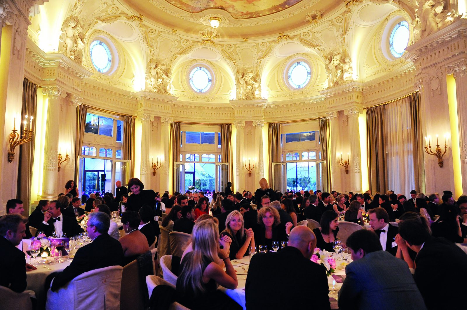 Glazing industry VIP dinner announced